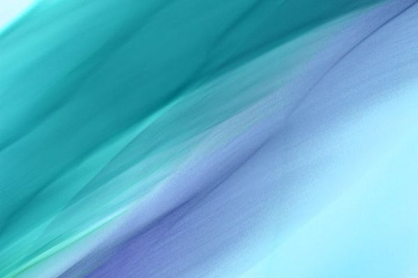 Abstract image showing smooth flowing lines, representing the process of breathing.